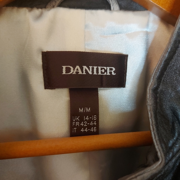 Danier ombré leather bomber jacket - Picture 4 of 8